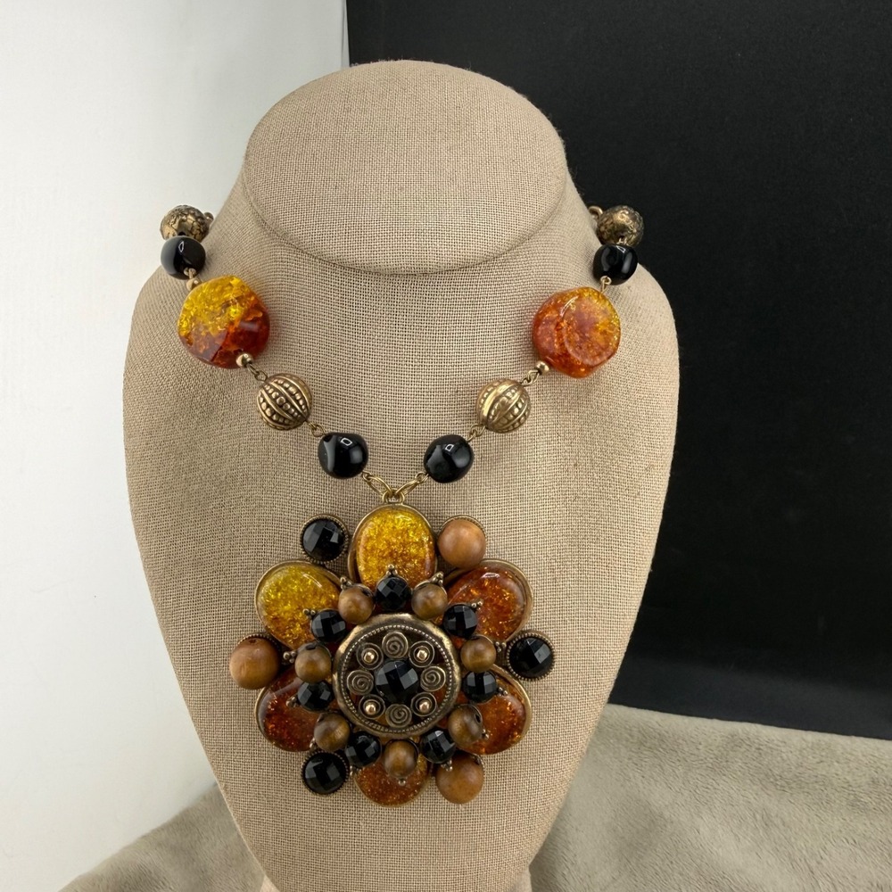 Large Flower Chunky Necklace Orange Gold Tone 17"